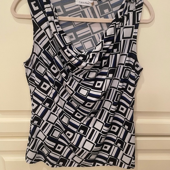 Calvin Klein Black and White with A Splash of Blue GeometricTank Top Sz M - Picture 2 of 11